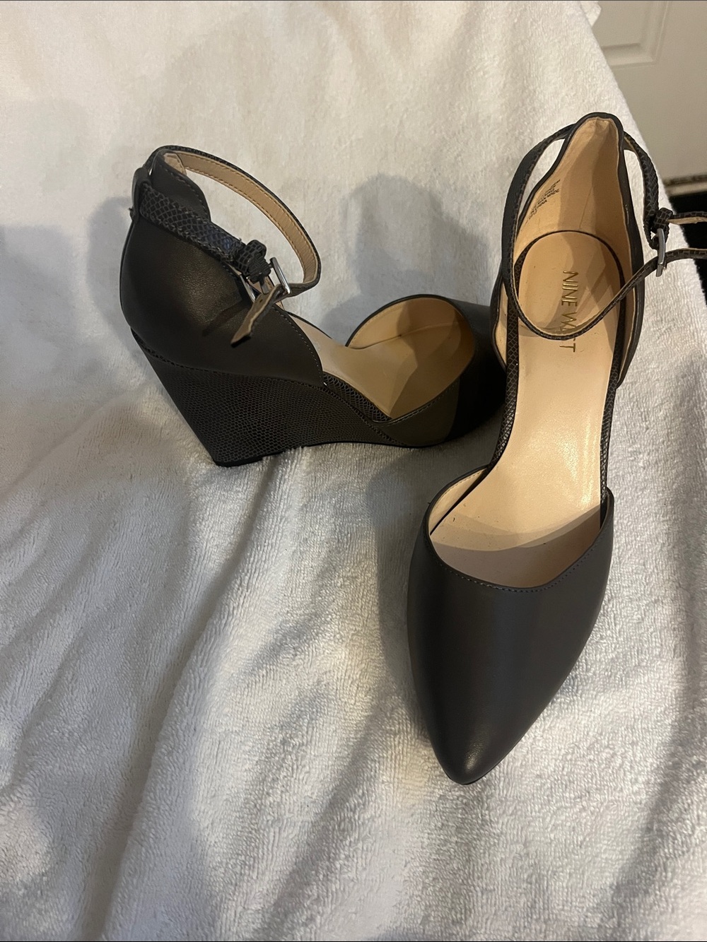 Nine West Black Pointed-Toe Ankle-Strap Wedge Pumps